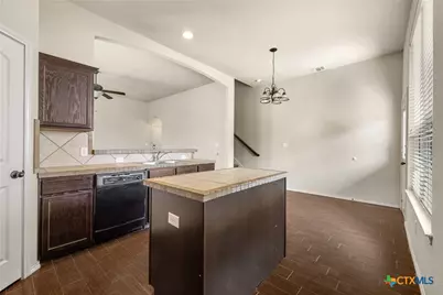 570 Creekside Circle, New Braunfels, TX 78130 - Photo 14