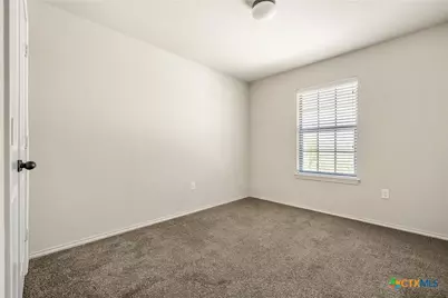 570 Creekside Circle, New Braunfels, TX 78130 - Photo 6