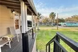 707 W Monroe Ave, Port O'Connor, TX 77982 - Photo 34