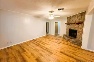 111 Yorkshire Ln, Victoria, TX 77904 - Photo 6