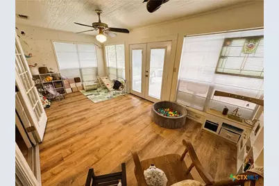 111 Yorkshire Lane, Victoria, TX 77904 - Photo 36