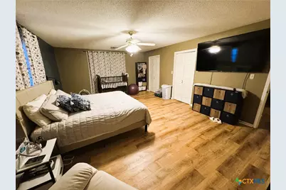 111 Yorkshire Lane, Victoria, TX 77904 - Photo 18
