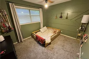 111 Yorkshire Ln, Victoria, TX 77904 - Photo 28