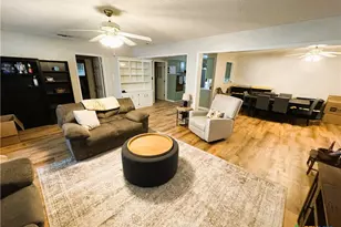 111 Yorkshire Ln, Victoria, TX 77904 - Photo 2