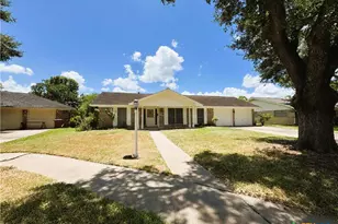 111 Yorkshire Ln, Victoria, TX 77904 - Photo 46