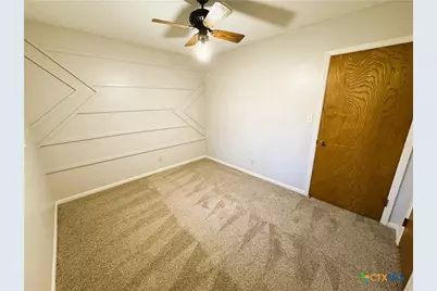 111 Yorkshire Lane, Victoria, TX 77904 - Photo 24