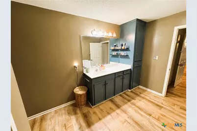 111 Yorkshire Lane, Victoria, TX 77904 - Photo 22