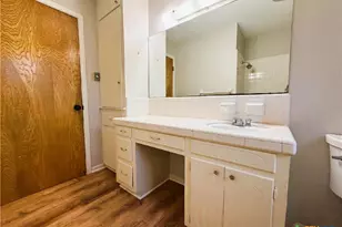 111 Yorkshire Ln, Victoria, TX 77904 - Photo 28