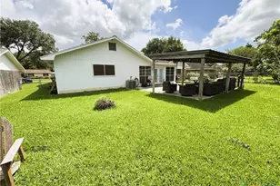 111 Yorkshire Ln, Victoria, TX 77904 - Photo 48