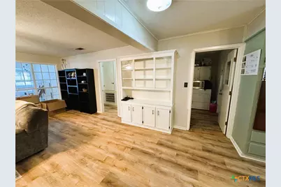 111 Yorkshire Lane, Victoria, TX 77904 - Photo 10