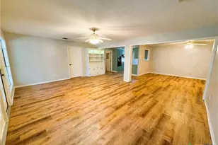 111 Yorkshire Ln, Victoria, TX 77904 - Photo 10