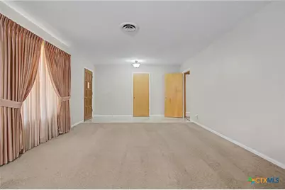 502 Cannon Road, Victoria, TX 77904 - Photo 4
