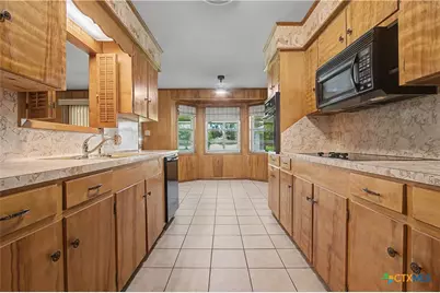 502 Cannon Road, Victoria, TX 77904 - Photo 6