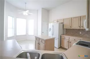 2314 Kingsbury Dr, Temple, TX 76502 - Photo 2