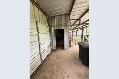 7914 Knowlton Road, San Antonio, TX 78263 - Photo 6