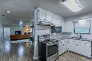 213 E Upshaw Ave, Temple, TX 76501 - Photo 10