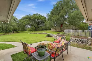 306 Spring Hollow, New Braunfels, TX 78132 - Photo 6