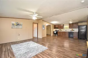 413 W Oaks Dr, Victoria, TX 77905 - Photo 6