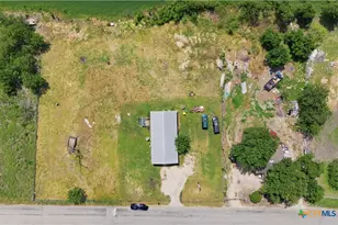 409 Summit Dr, Kyle, TX 78640 - Photo 24
