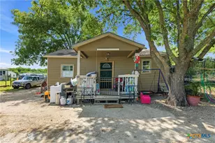 409 Summit Dr, Kyle, TX 78640 - Photo 4