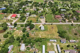 409 Summit Dr, Kyle, TX 78640 - Photo 2