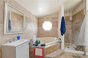409 Summit Dr, Kyle, TX 78640 - Photo 20