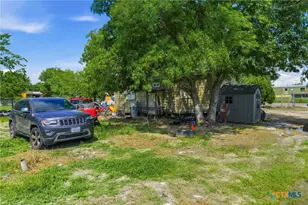 409 Summit Dr, Kyle, TX 78640 - Photo 10