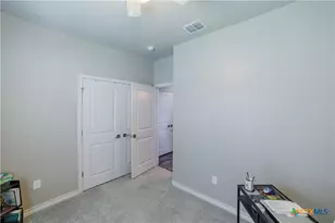 123 Navarro Xing, Seguin, TX 78155 - Photo 16