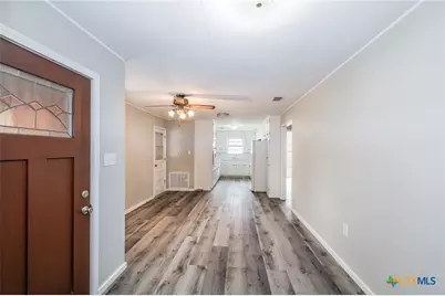 116 E Wallace Street, Gonzales, TX 78629 - Photo 4