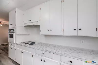 116 E Wallace Street, Gonzales, TX 78629 - Photo 6