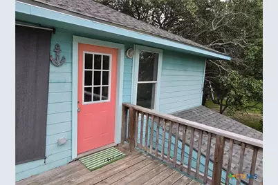 703 E Houston Avenue, Seadrift, TX 77983 - Photo 12