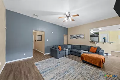 209 W Blancas Drive, Copperas Cove, TX 76522 - Photo 8