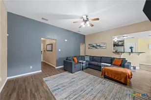209 W Blancas Dr, Copperas Cove, TX 76522 - Photo 8