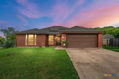 209 W Blancas Drive, Copperas Cove, TX 76522 - Photo 1