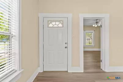 202 S 27th Street, Temple, TX 76504 - Photo 6