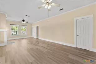 202 S 27th St, Temple, TX 76504 - Photo 10