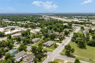 202 S 27th St, Temple, TX 76504 - Photo 36