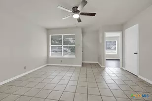 334 Craddock, San Marcos, TX 78666 - Photo 2