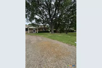 636 E Kempner Street, Mabank, TX 75147 - Photo 4