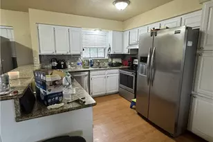 636 E Kempner St, Mabank, TX 75147 - Photo 22