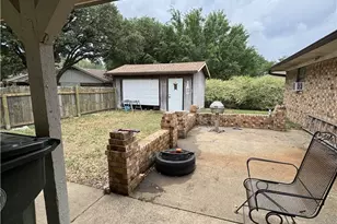 636 E Kempner St, Mabank, TX 75147 - Photo 10