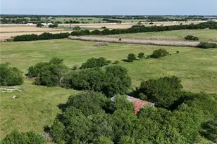 11179 Old Dallas Rd, West, TX 76691 - Photo 2