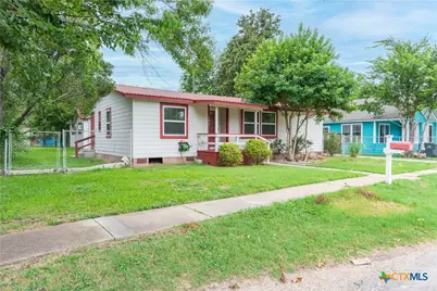 205 N Mesquite Avenue, Luling, TX 78648 - Photo 2