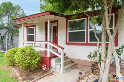 205 N Mesquite Avenue, Luling, TX 78648 - Photo 4