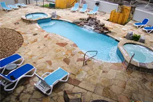 730 E Mather St, New Braunfels, TX 78130 - Photo 10