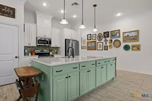 2402 Twin Ridge Ct, Belton, TX 76513 - Photo 8
