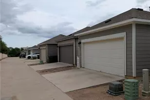1733 Yaupon Grove Ln, Leander, TX 78641 - Photo 4