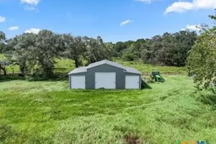 21126 Hwy 111 Hwy, Louise, TX 77455 - Photo 4