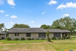 21126 Hwy 111 Hwy, Louise, TX 77455 - Photo 10