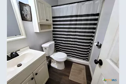 701 Morning Glory Lane, Victoria, TX 77904 - Photo 16